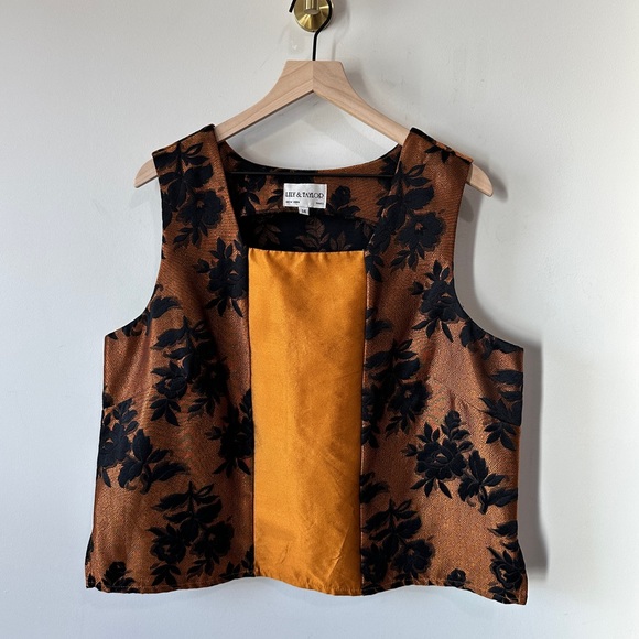 Vintage Brown & Black Metallic Contrasting Panel Jacquard Vest By Lily & Taylor - Picture 6 of 9